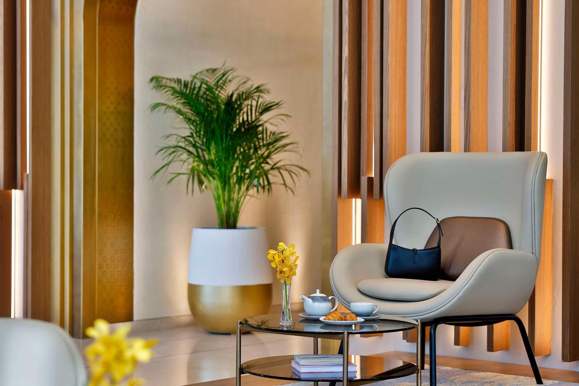 Tumbi West Palm Beach Hotel Dubai,Tapestry Collection Hilton Exterior photo